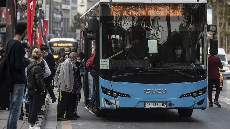19 Mayıs'ta Ankara'da toplu taşıma ücretsiz mi? Metro ve otobüs 19 Mayıs Atatürk'ü Anma, Gençlik ve Spor Bayramı'nda ücretsiz mi?