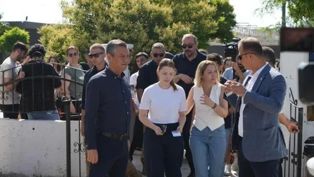 CHP Genel Başkanı Özgür Özel, Nehir Zeyrek'i yine yalnız bırakmadı