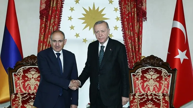 Dolmabahçe'de kritik zirve! Başkan Erdoğan Ermenistan Başbakanı Paşinyan'ı kabul etti: Normalleşme masada