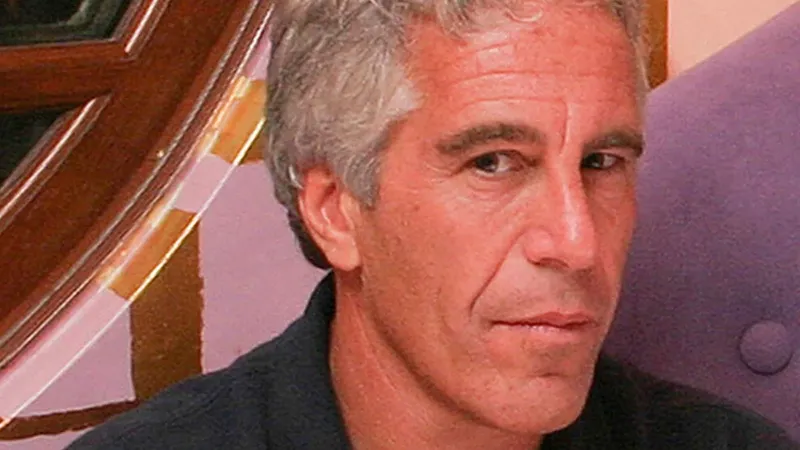FBI: "Epstein öldürülmedi"