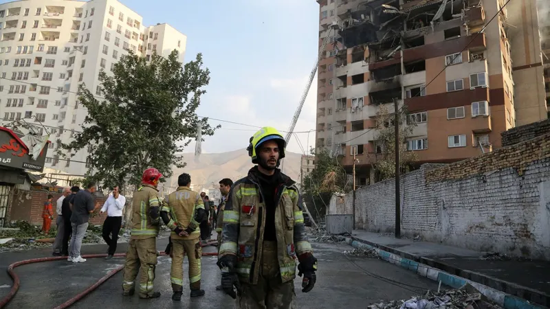 İsrail, Mahşehr ve Ahvaz şehirlerini bombaladı