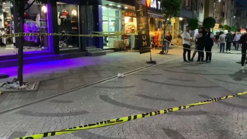 İstanbul'da Silahlı Saldırı! Mağazada Kan Donduran Anlar Yaşandı