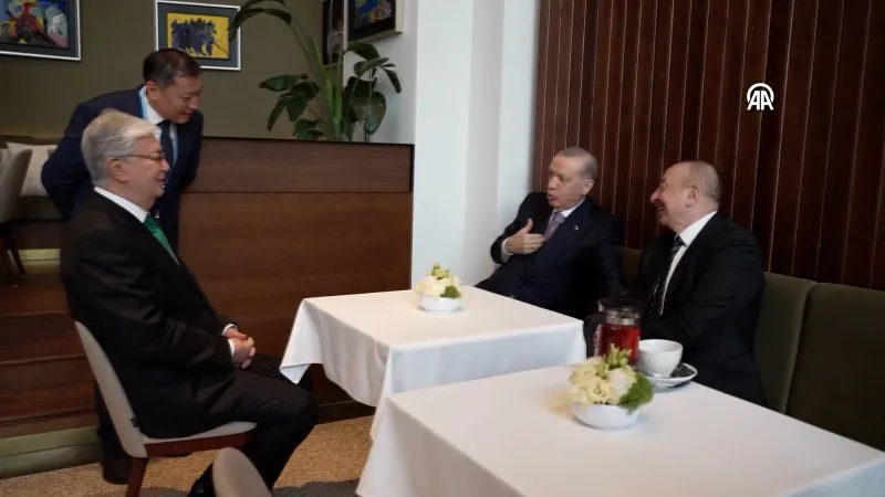 Macaristan'da sıcak ve samimi anlar: Erdoğan ve Aliyev'in görüşmesi TDT'ye damga vurdu