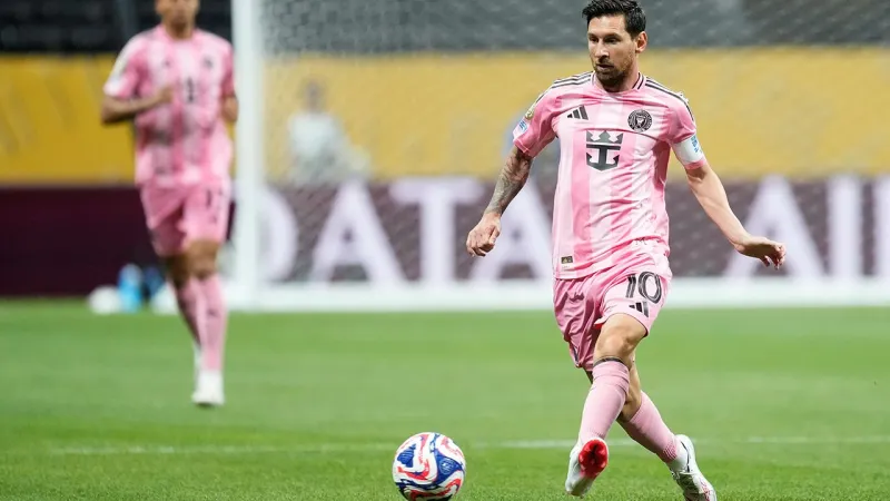 Messi'den Ronaldo sözleri: Büyük saygı duyuyorum