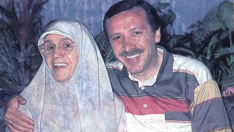 Erdoğan'dan Duygu Dolu Anneler Günü Mesajı! Gözler Doldu