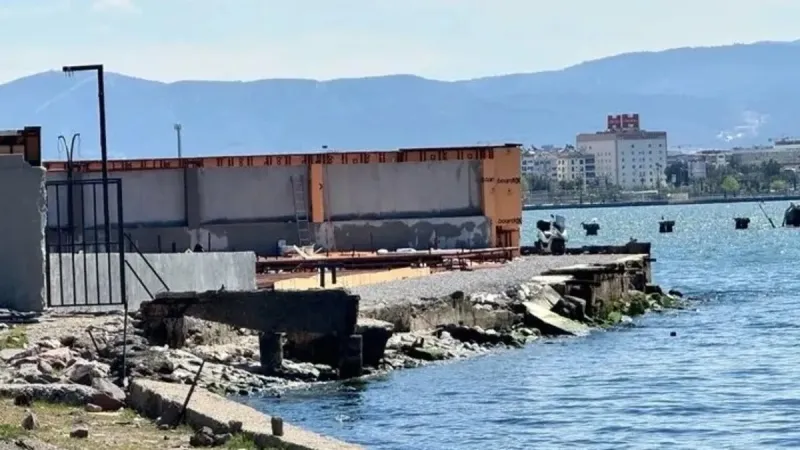 Bayraklı Belediyesi'nde Şok! Sahte Evrak Skandalı Patlak Verdi!