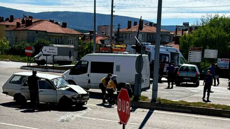 Kütahya Domaniç'te Feci Kaza! 5 Yaralı, İşte İlk Detaylar!