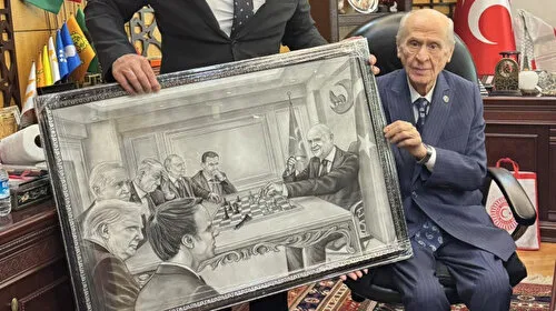 Bahçeli'ye Özel Hediye: Satrançta Kimleri Mat Etti?