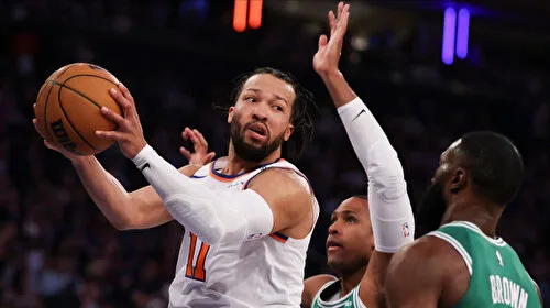 Knicks Efsanesi Geri Döndü! Doğu Finaline Yükseldiler!