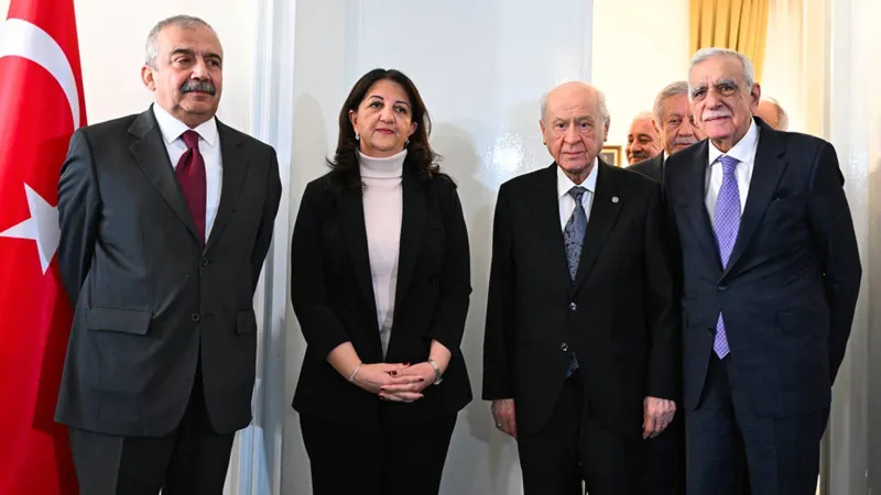 Bahçeli'den Kritik Çağrı: İmralı Sürprizi ve Milli Birlik Komisyonu!