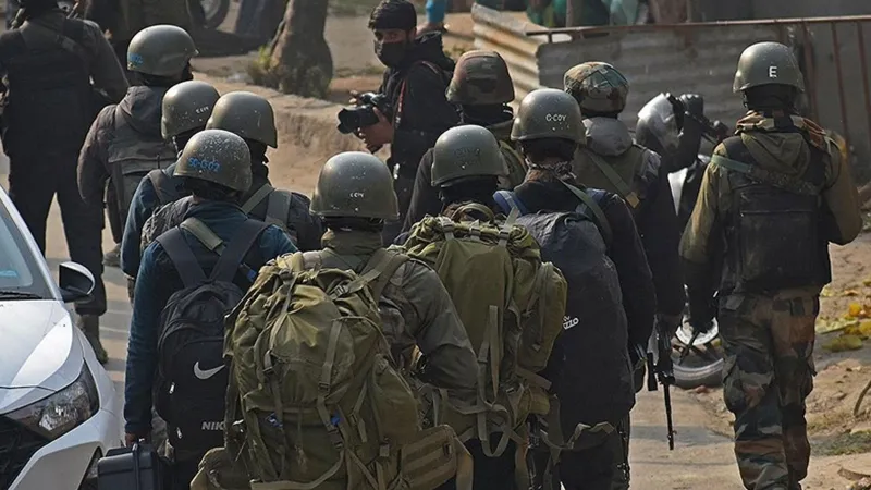 Pakistan'dan Hindistan'a Şok Suçlama: Gerilimi Siz Tırmandırıyorsunuz!