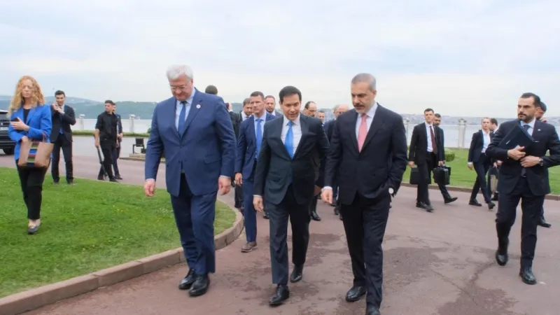 Rus Heyeti Dolmabahçe'de! Barış Umutları Yeşeriyor Mu?