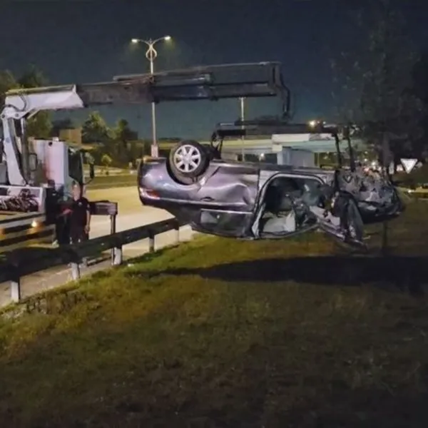 Feci Kaza! Bayrampaşa'da Otomobil Takla Attı: 1 Ölü, 3 Yaralı
