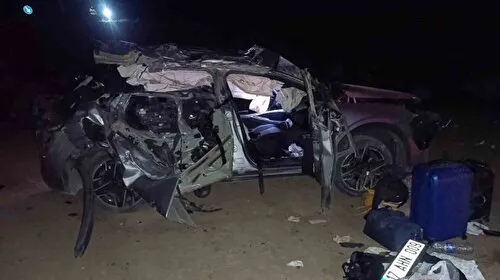 Feci Kaza! Otomobil Uçuruma Yuvarlandı: 4 Yaralı!