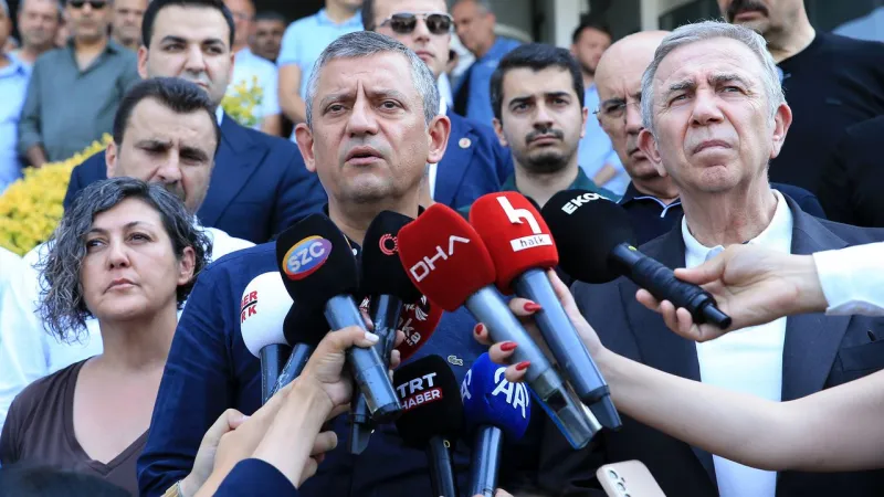 Ferdi Zeyrek'in Sağlık Durumu: Özgür Özel'den Son Dakika Açıklama!