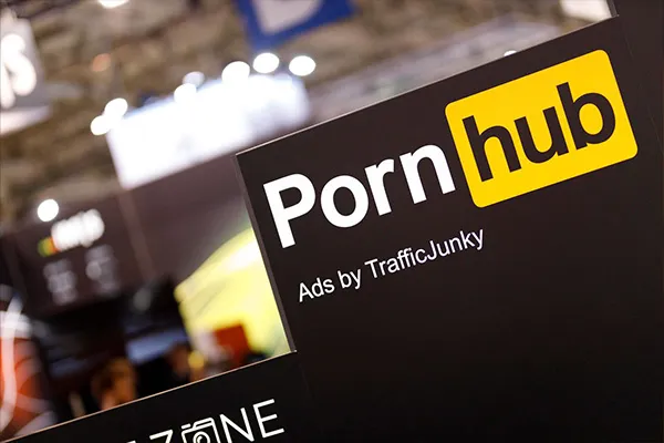 Pornhub Fransa'yı Şoke Etti! Erişim Neden Engellendi?
