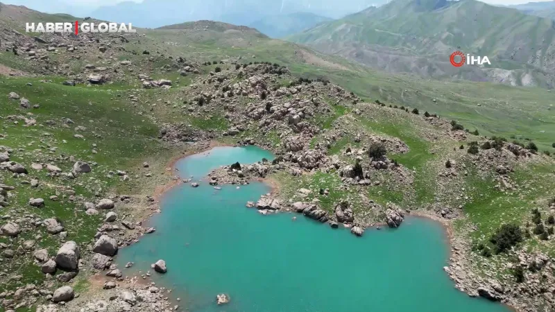 Şırnak'ta 3 bin rakımda bulunan göl havadan görüntülendi