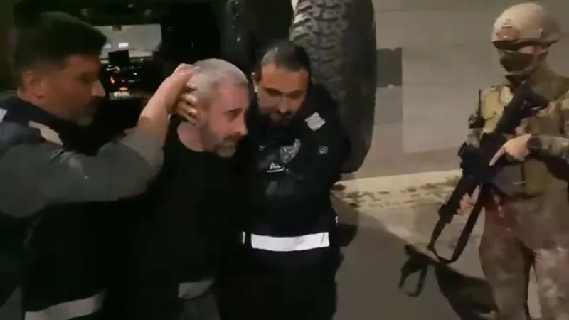 Tıraş sırasında kardeşini öldüren ağabey yakalandı