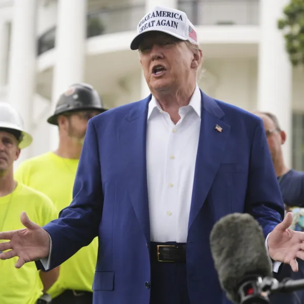 "Trump İran'a saldırı planını gizlice onayladı" iddiası