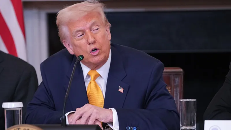 Trump, Putin'e yüklendi: Eğer ben olmasaydım...